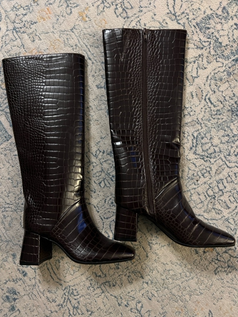 ON 34th new Dark Brown Croc-Embossed Knee-High Heeled Boots - 5.5M new w/o tags